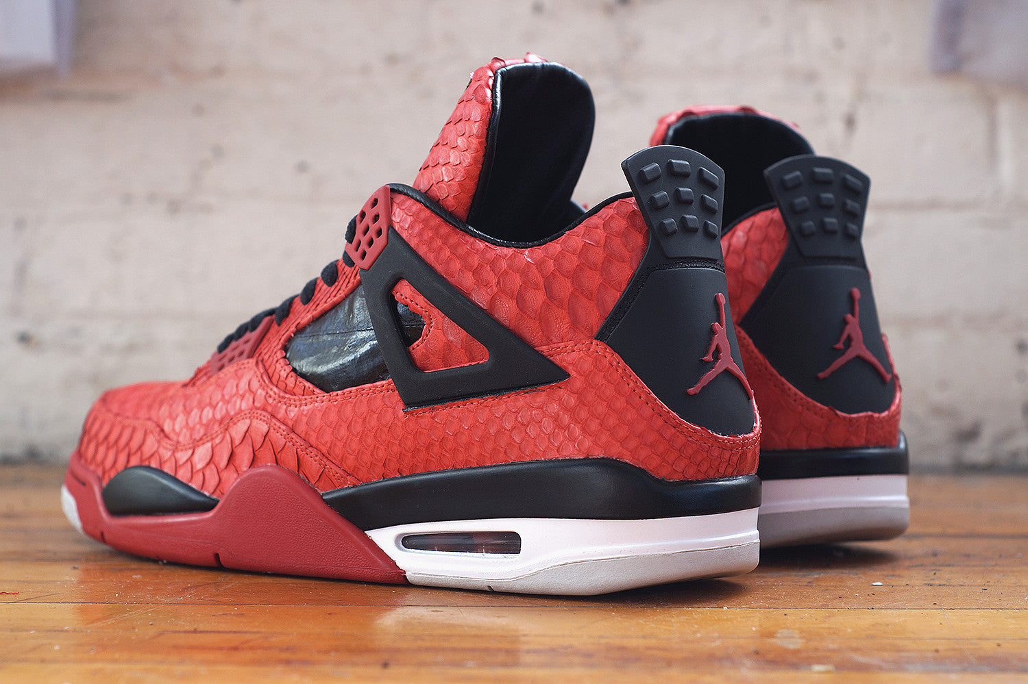 Python & Eel Jordan 4 by JBFcustoms